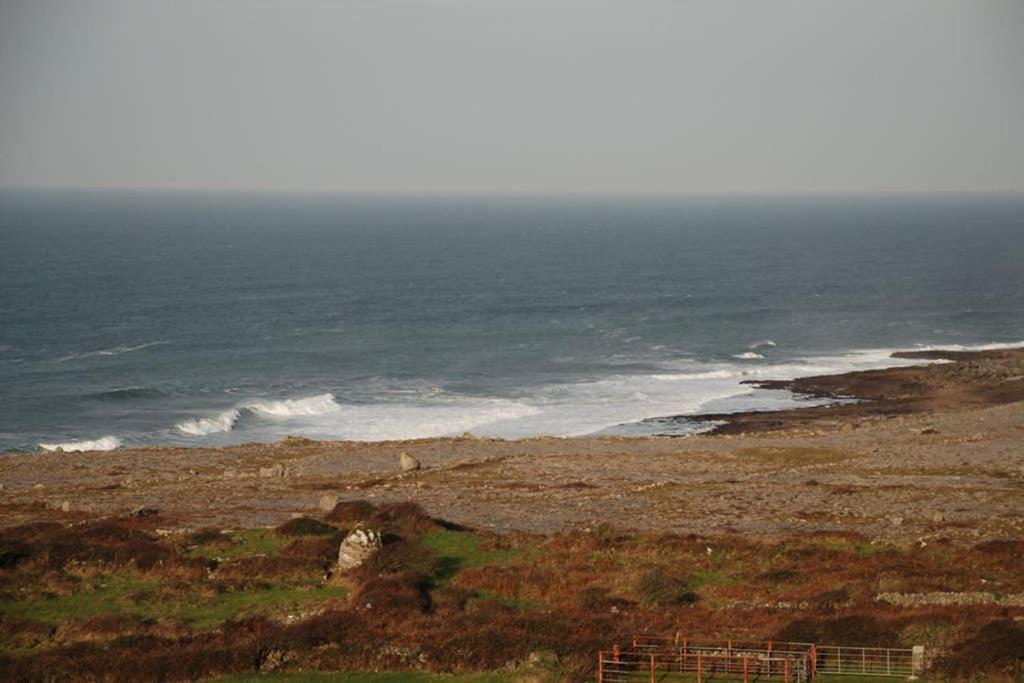 Red Stonecutters Cottage, Doolin Carrowauff Buitenkant foto